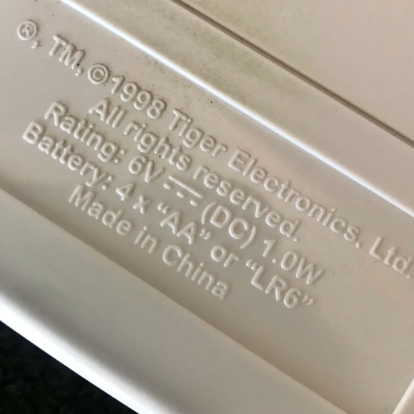 Wheel of Fortune “deluxe” handheld electronic game - Picture 9 of 10